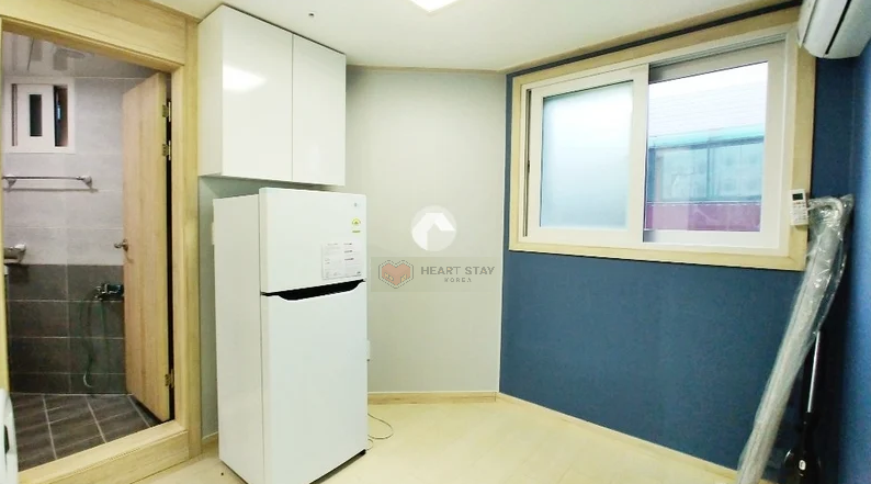 Officetel near Hoegi Station